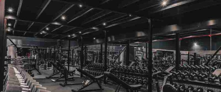 Meer dan fitness: Sportscholen als plekken voor gezondheid en verbinding